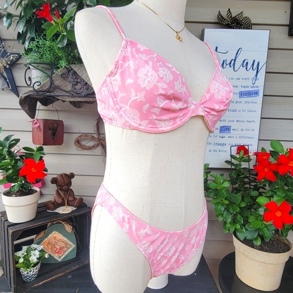 SEASTAR ♡ Beautiful Vintage 2pc Pink 'n White Floral Underwire Bikini Swimsuit 8 - Picture 3 of 17